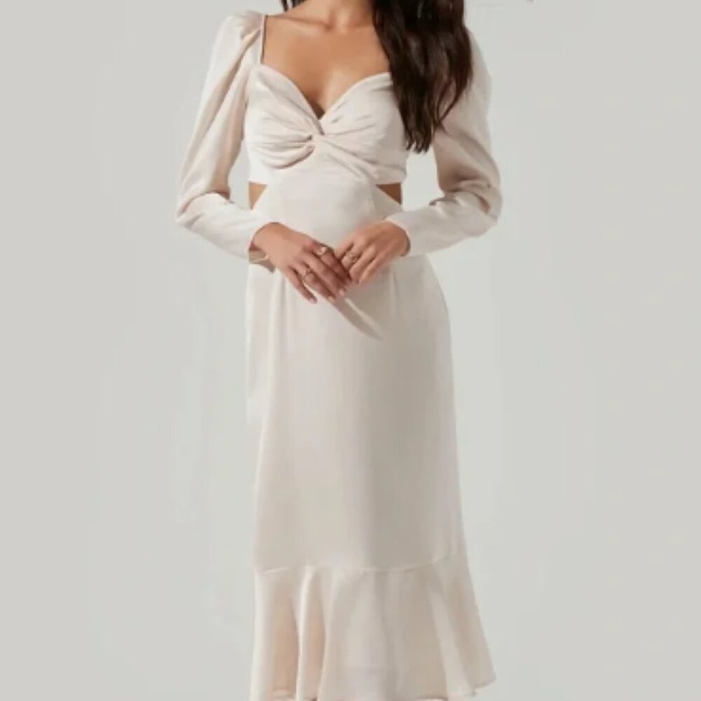 NWOT ASTR the label LAINIE CUTOUT LONG SLEEVE MIDI DRESS - Size XL